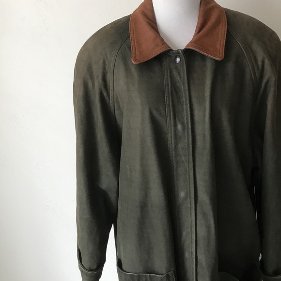 Lone Pine Genuine Leather Coat - Picture 2 of 7